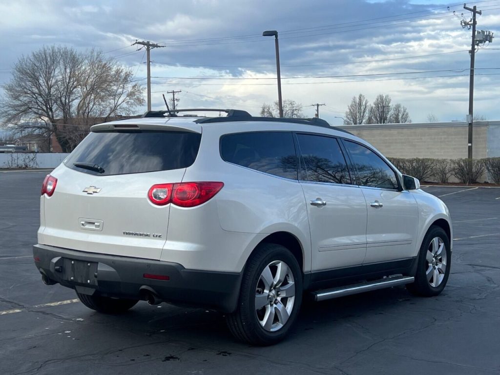 2012-chevrolet-traverse-ltz-4dr-suv