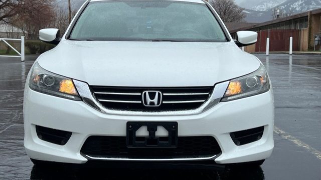 2013-honda-accord-lx-4dr-sedan-cvt