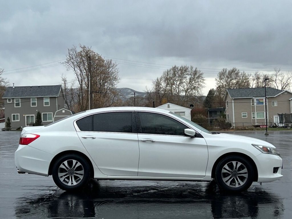 2013-honda-accord-lx-4dr-sedan-cvt