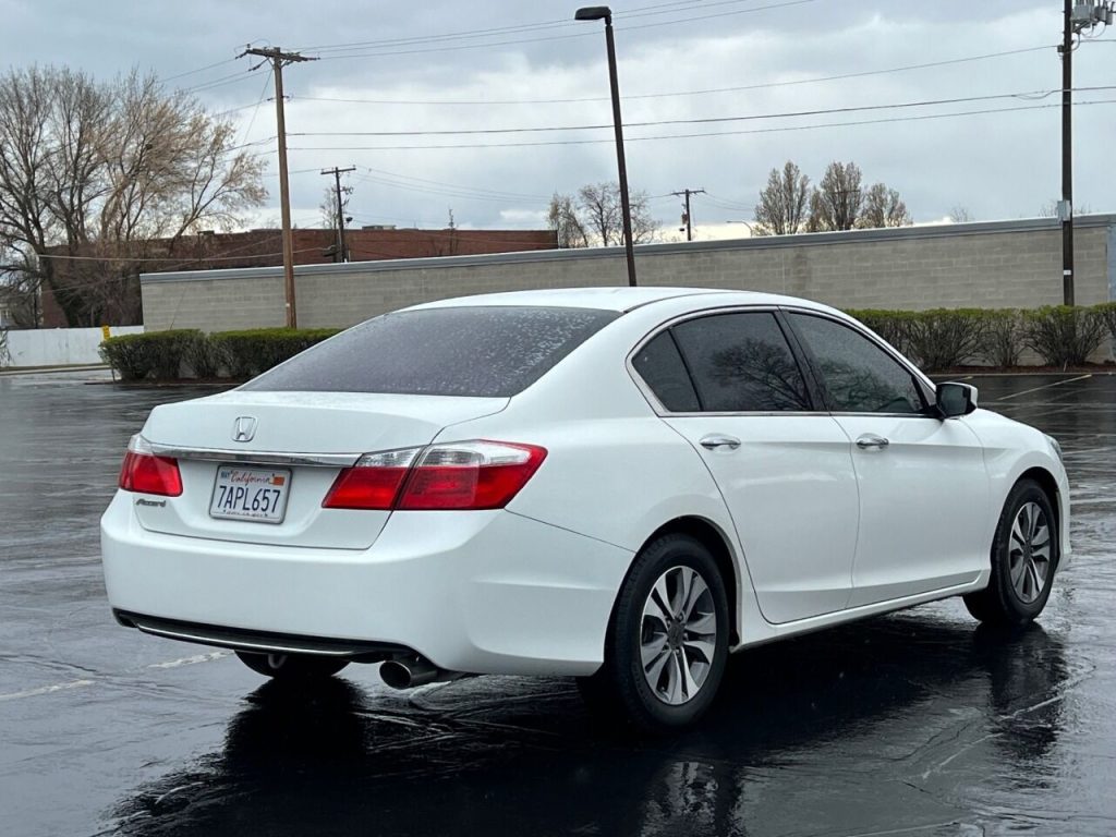 2013-honda-accord-lx-4dr-sedan-cvt