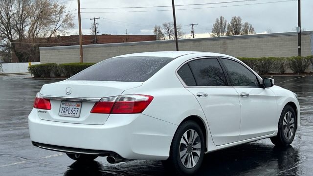 2013-honda-accord-lx-4dr-sedan-cvt