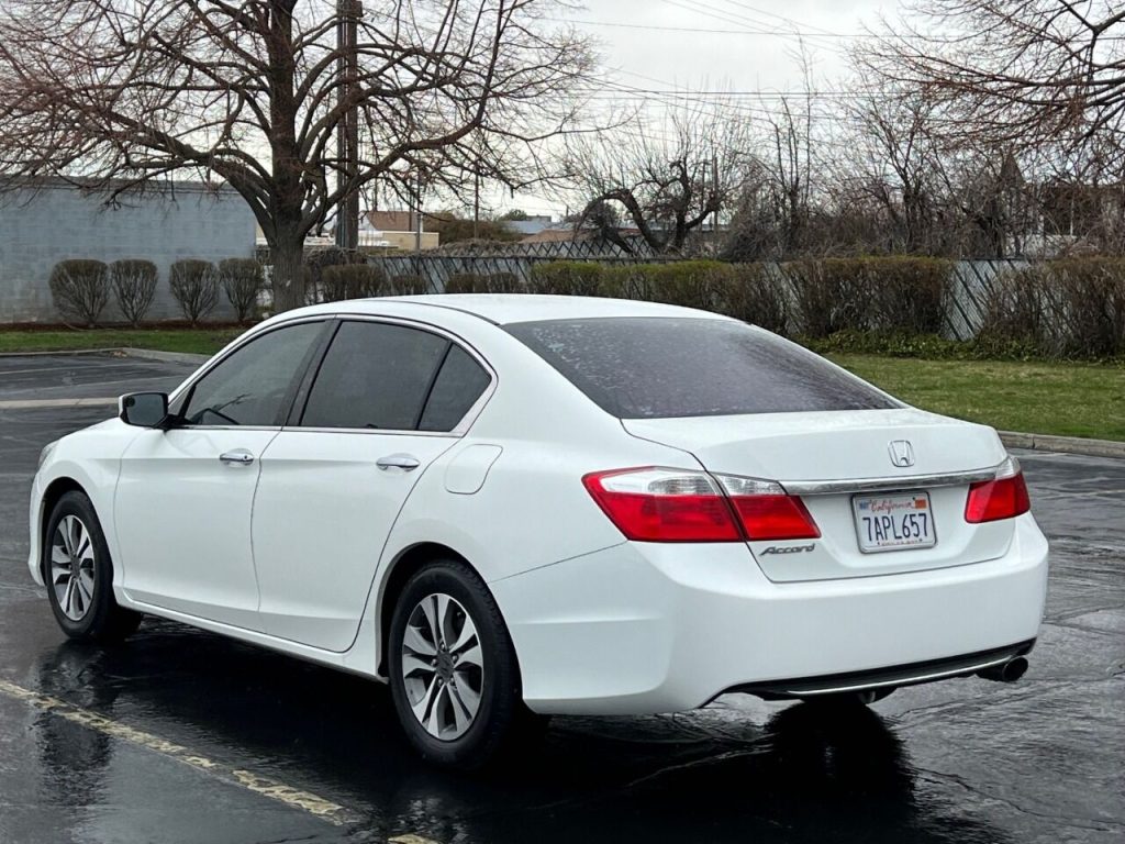 2013-honda-accord-lx-4dr-sedan-cvt