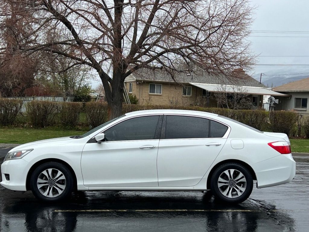 2013-honda-accord-lx-4dr-sedan-cvt