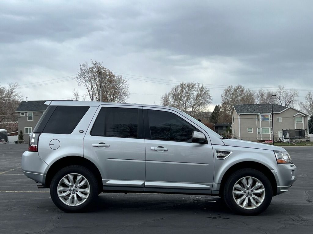 2013-land-rover-lr2-hse-awd-4dr-suv