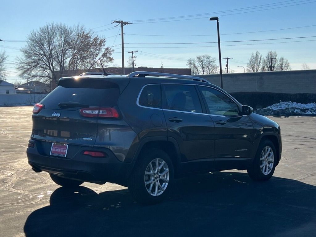 2014-jeep-cherokee-latitude-4dr-suv