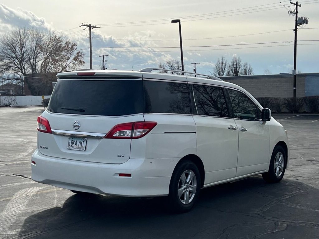 2014-nissan-quest-3-5-sv-4dr-mini-van