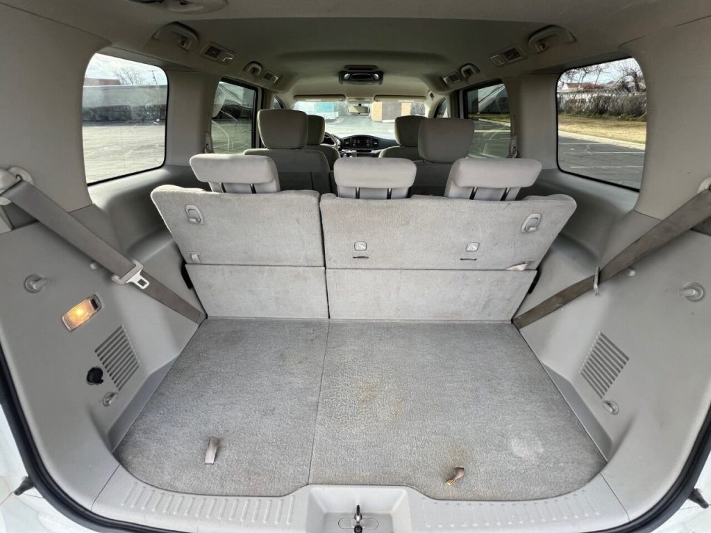 2014-nissan-quest-3-5-sv-4dr-mini-van