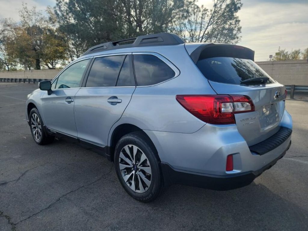 2015-subaru-outback-2-5i-limited-awd-4dr-wagon