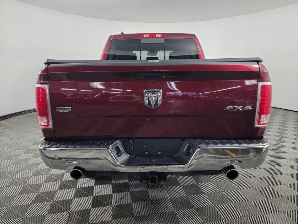 2016-ram-1500-laramie-4×4-4dr-crew-cab-5-5-ft-sb-pickup