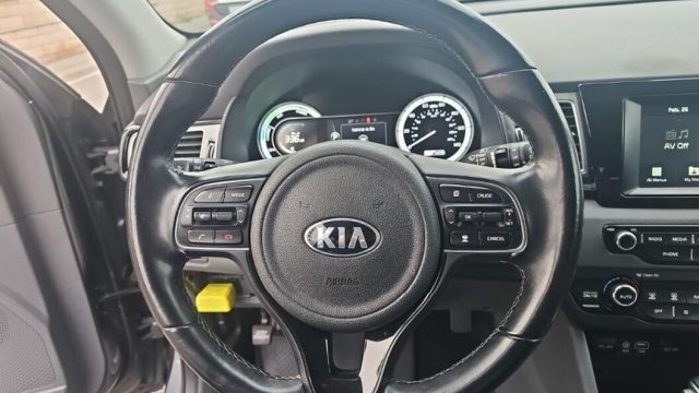 2017-kia-niro-ex-4dr-crossover