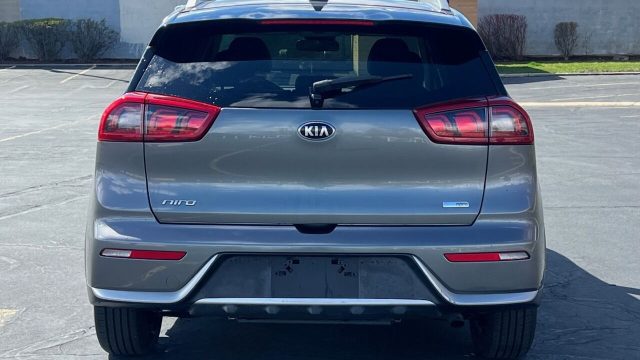 2017-kia-niro-ex-4dr-crossover