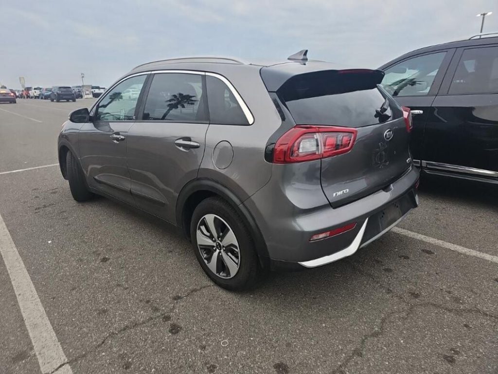 2017-kia-niro-ex-4dr-crossover