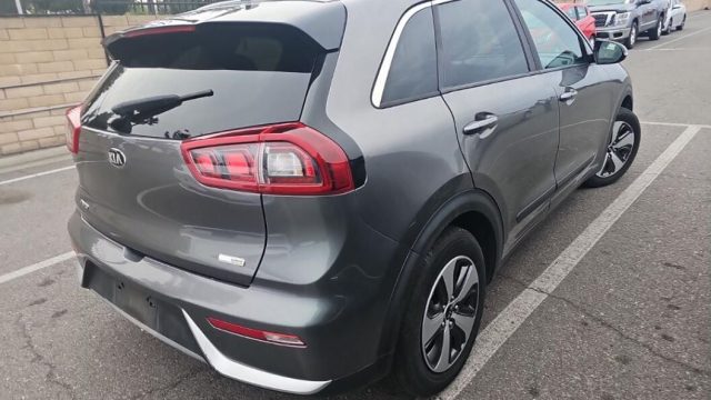 2017-kia-niro-ex-4dr-crossover