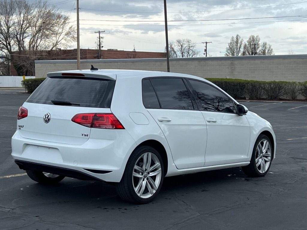 2017-volkswagen-golf-tsi-sel-4dr-hatchback