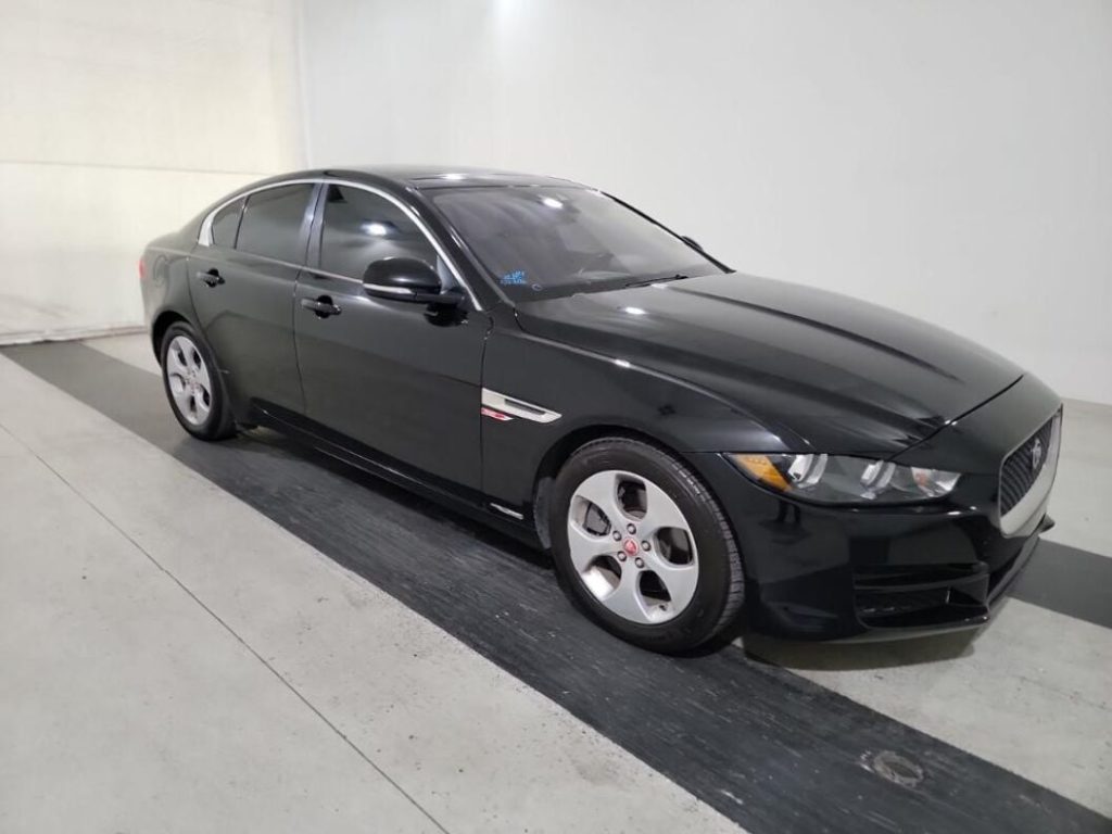 2018-jaguar-xe-25t-4dr-sedan