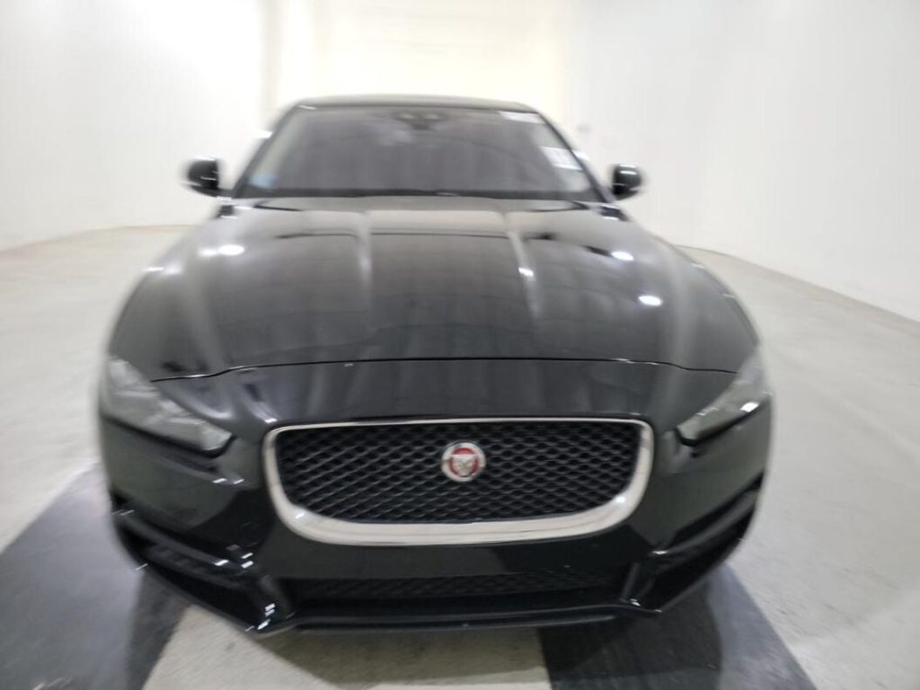 2018-jaguar-xe-25t-4dr-sedan