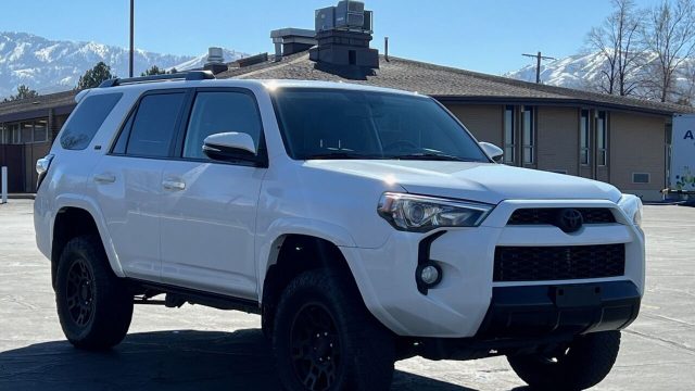 2018-toyota-4runner-sr5-premium-4×4-4dr-suv