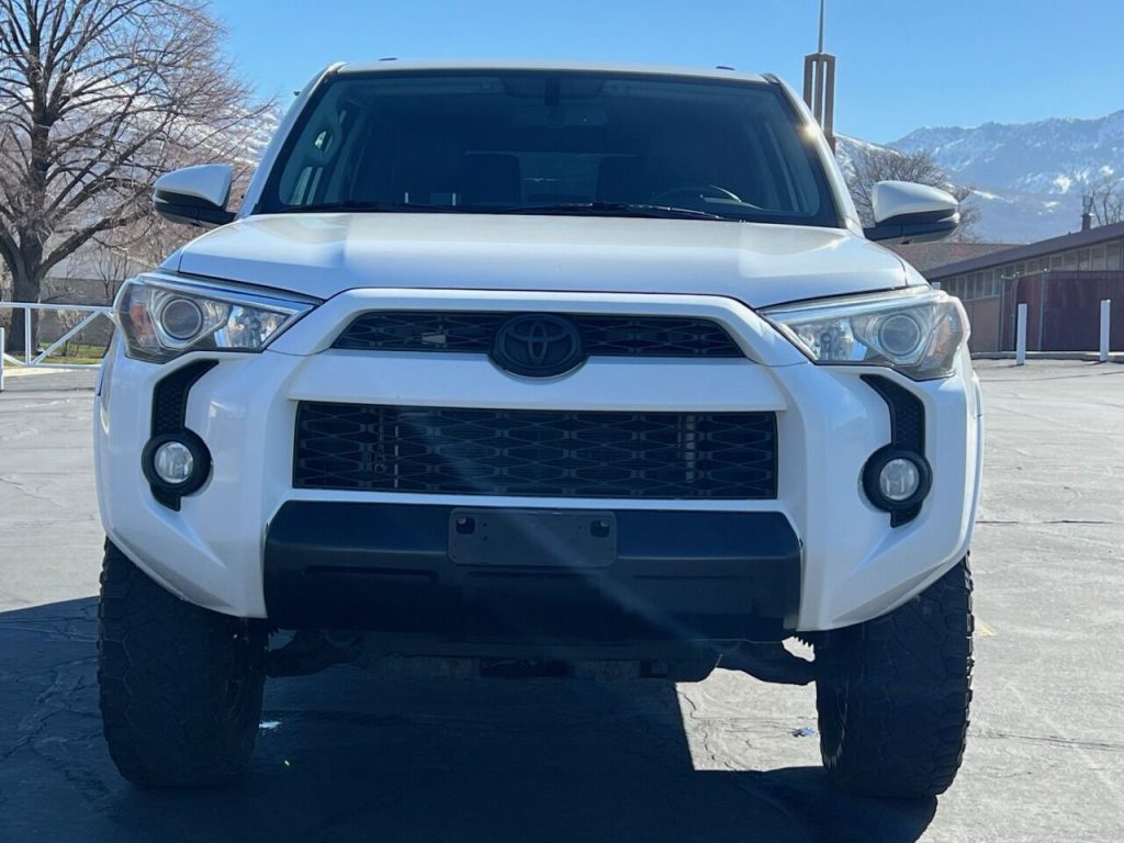 2018-toyota-4runner-sr5-premium-4×4-4dr-suv