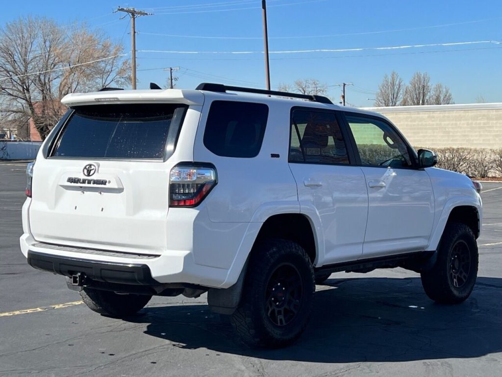 2018-toyota-4runner-sr5-premium-4×4-4dr-suv