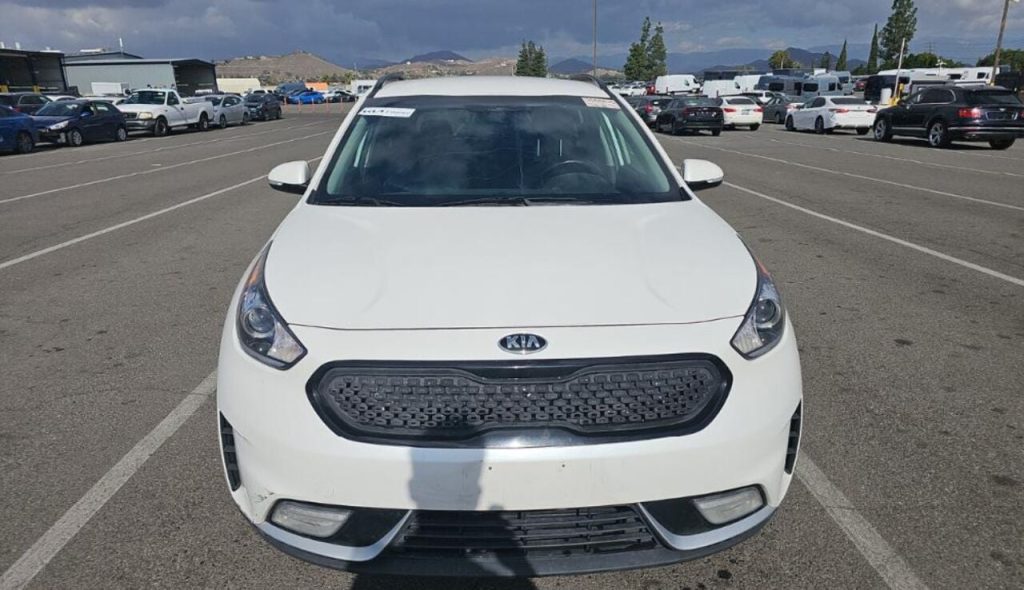 2019-kia-niro-s-touring-4dr-crossover