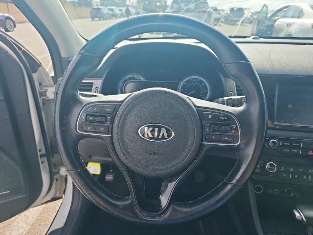 2019-kia-niro-s-touring-4dr-crossover